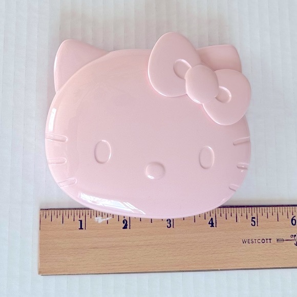 Hold Hello Kitty Compact LED Mirror - Hold for Lovely L - Picture 9 of 10
